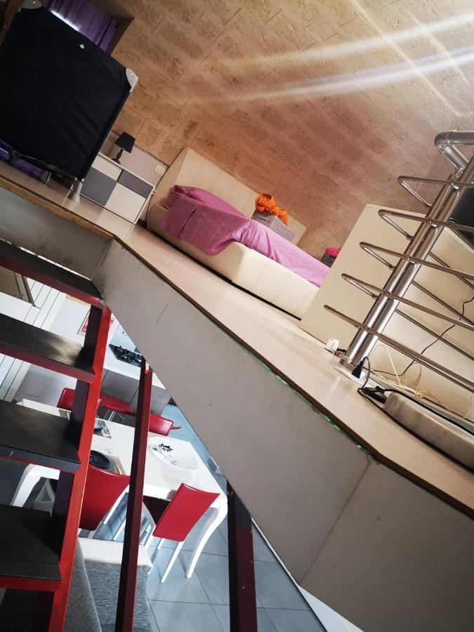 Metro Casa Vacanze Bríndisi Exterior foto