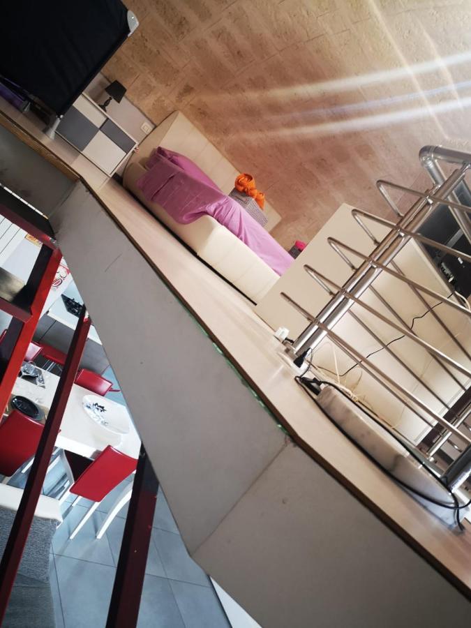 Metro Casa Vacanze Bríndisi Exterior foto